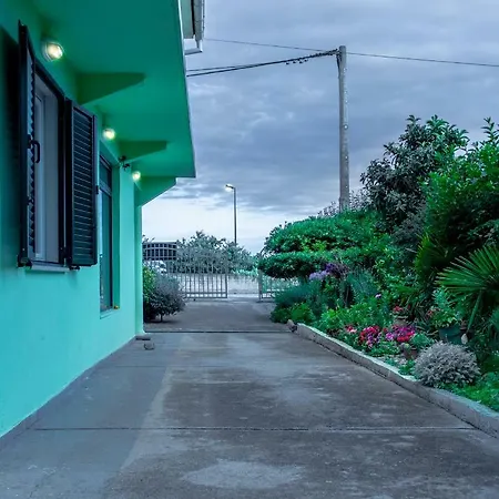Green Hostel